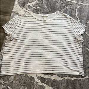 L - H&M White and Black Striped Short Sleeve Tee